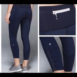 Lululemon Runday Crop. Size 4.